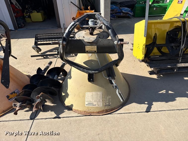 image for item FB6934 Lawn equipment
