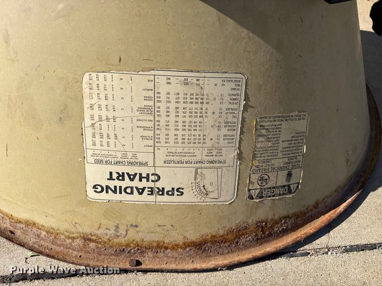 image for item FB6934 Lawn equipment