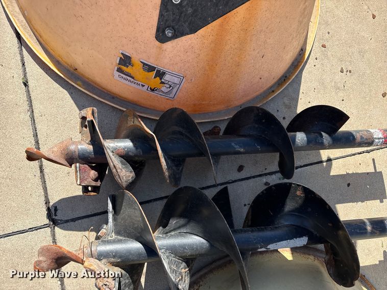 image for item FB6934 Lawn equipment