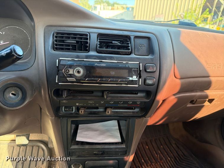 image for item FB8878 1997 Toyota Corolla 