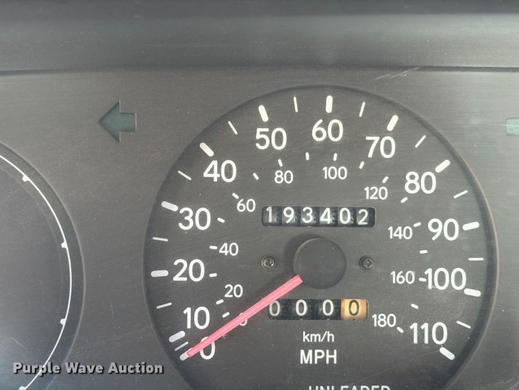 image for item FB8878 1997 Toyota Corolla 