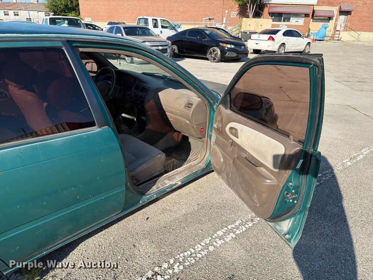 image for item FB8878 1997 Toyota Corolla 