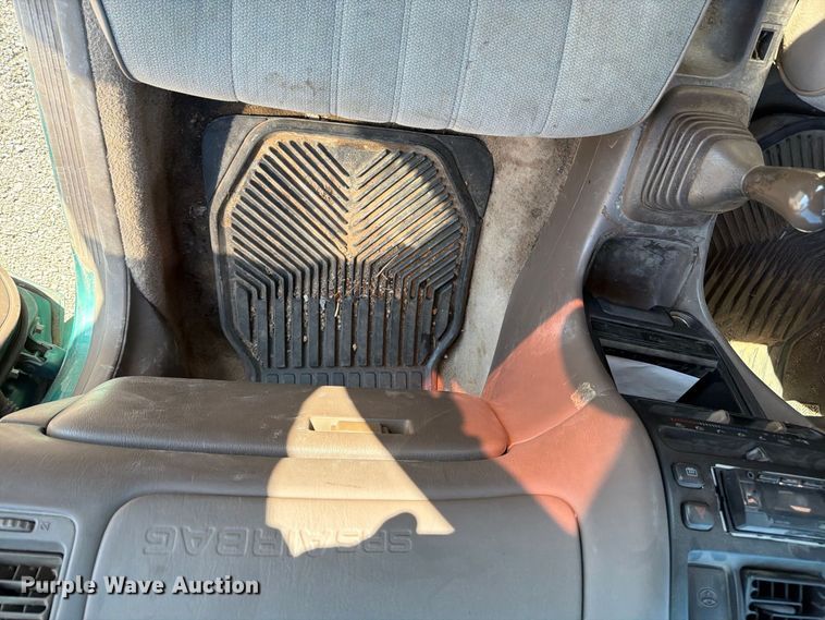 image for item FB8878 1997 Toyota Corolla 