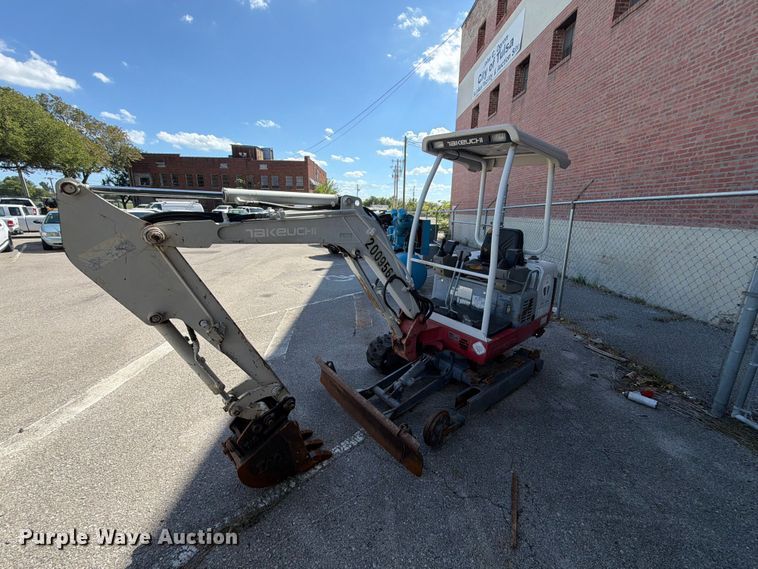 2009 Takeuchi TB016 mini excavator