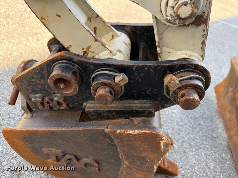 image for item FB8881 2009 Takeuchi TB016 mini excavator