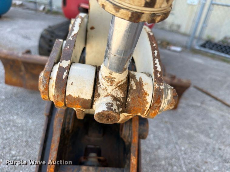 image for item FB8881 2009 Takeuchi TB016 mini excavator