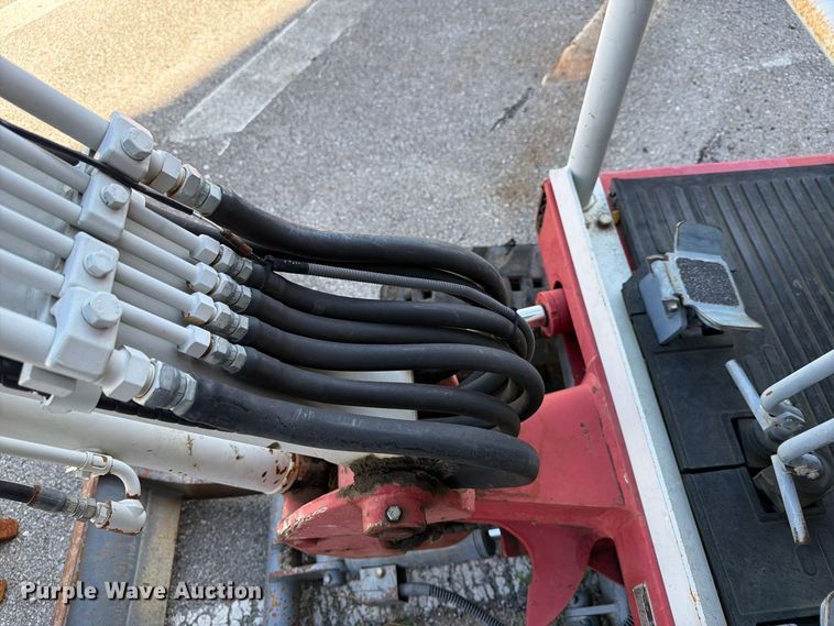 image for item FB8881 2009 Takeuchi TB016 mini excavator