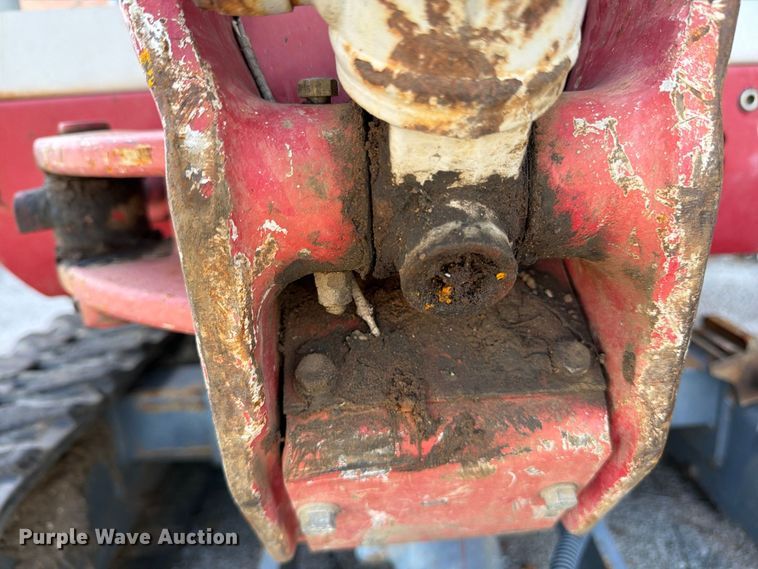 image for item FB8881 2009 Takeuchi TB016 mini excavator
