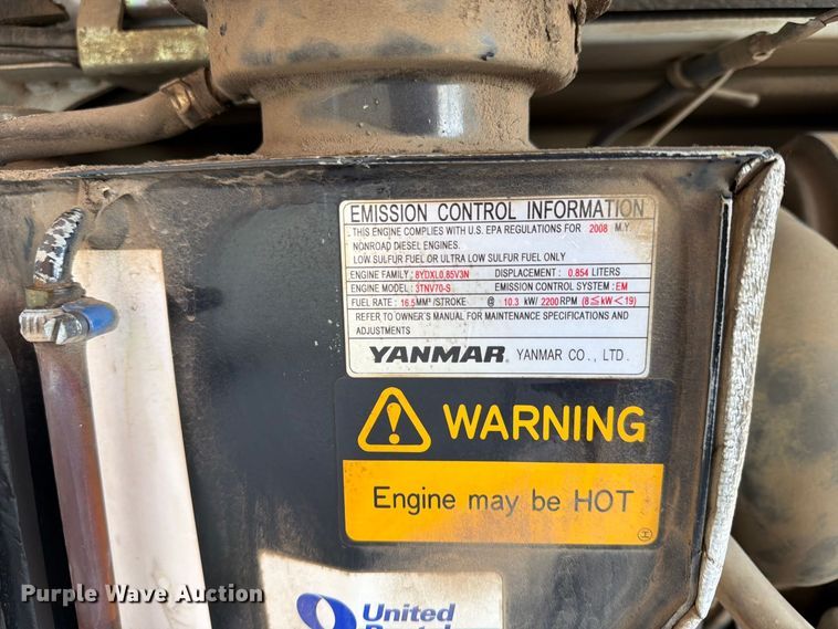 image for item FB8881 2009 Takeuchi TB016 mini excavator