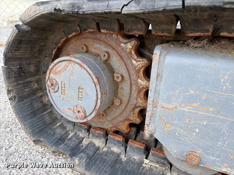 image for item FB8881 2009 Takeuchi TB016 mini excavator