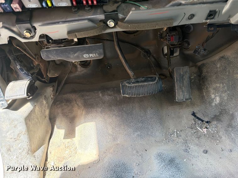 image for item FB8882 2003 Ford F350 Super Duty dump bed pickup truck