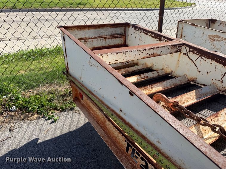 image for item FB8886 2001 Trail-Eze TE20R26 equipment trailer
