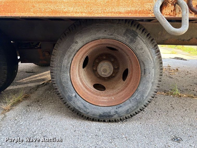 image for item FB8886 2001 Trail-Eze TE20R26 equipment trailer