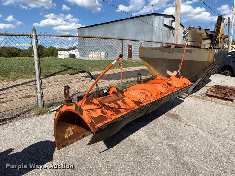 2011 Henderson snow plow