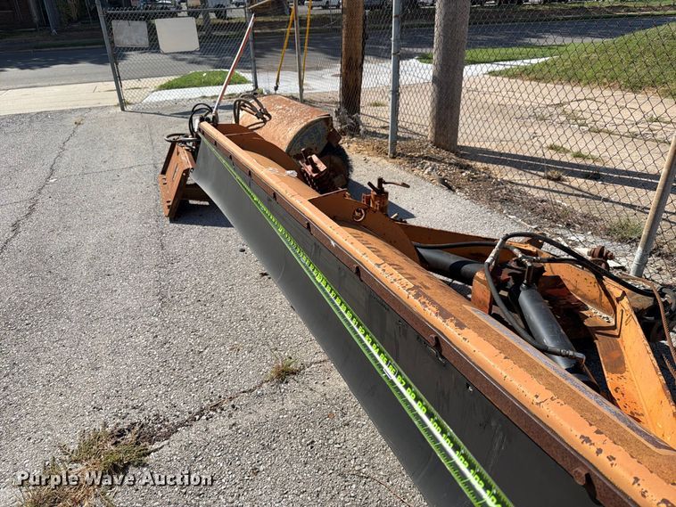 image for item FB8888 2004 Wausau snow plow