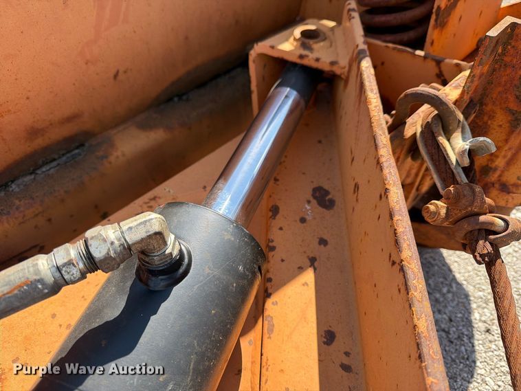 image for item FB8888 2004 Wausau snow plow