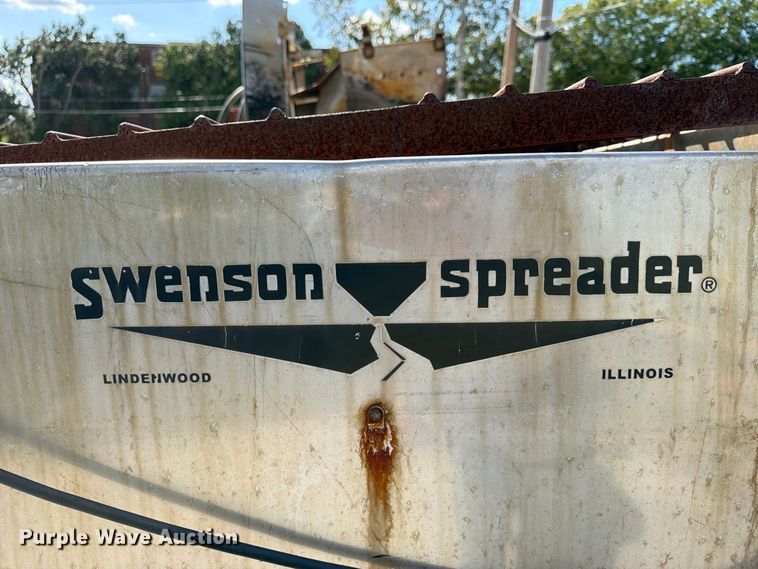 image for item FB8889 2003 Swenson spreader
