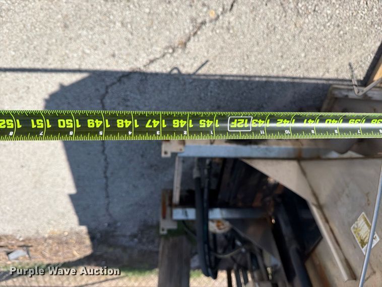 image for item FB8889 2003 Swenson spreader