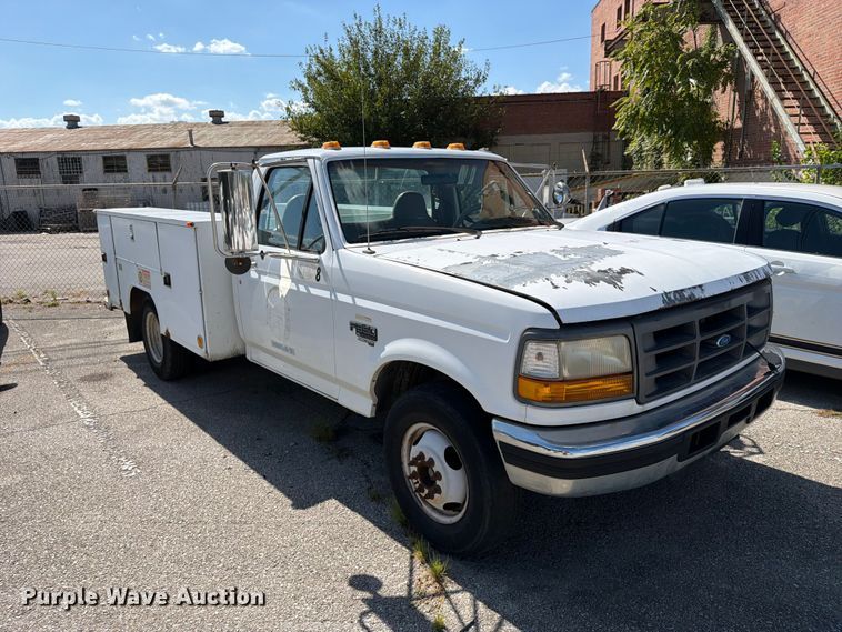 image for item FB8891 1996 Ford F350 utility bed pickup truck
