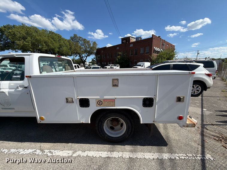 image for item FB8891 1996 Ford F350 utility bed pickup truck