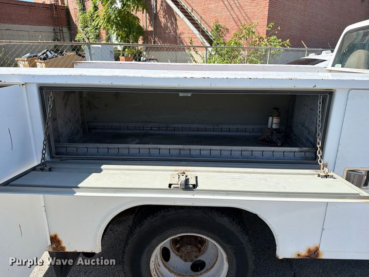 image for item FB8891 1996 Ford F350 utility bed pickup truck