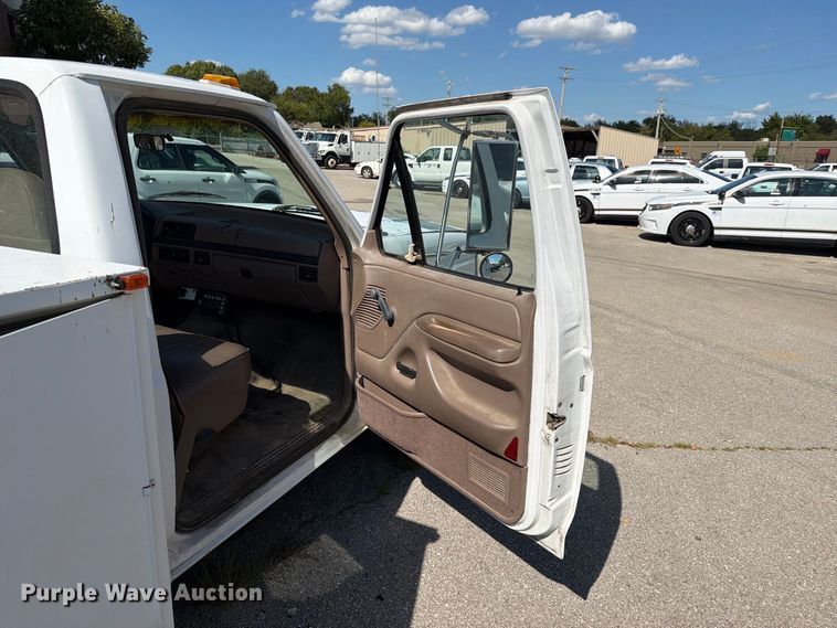 image for item FB8891 1996 Ford F350 utility bed pickup truck