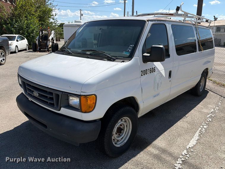 2003 Ford E150 van
