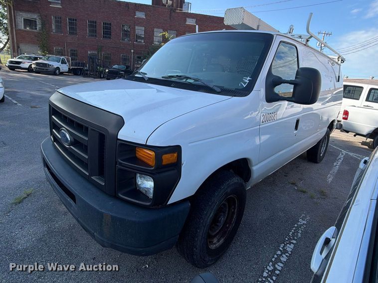 2008 Ford E350 van