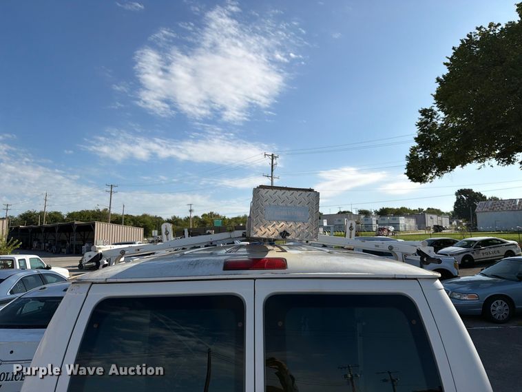 image for item FB8893 2008 Ford E350 van