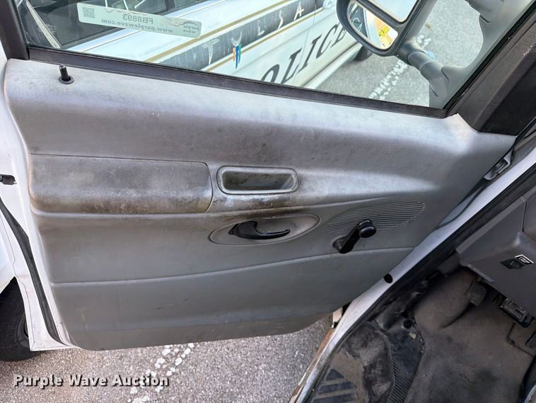 image for item FB8893 2008 Ford E350 van