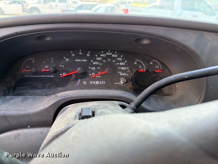 image for item FB8893 2008 Ford E350 van