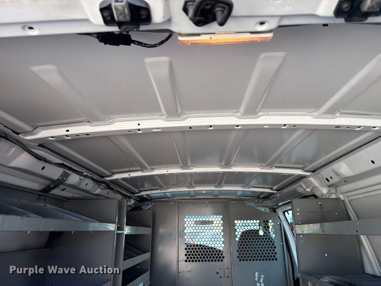 image for item FB8893 2008 Ford E350 van