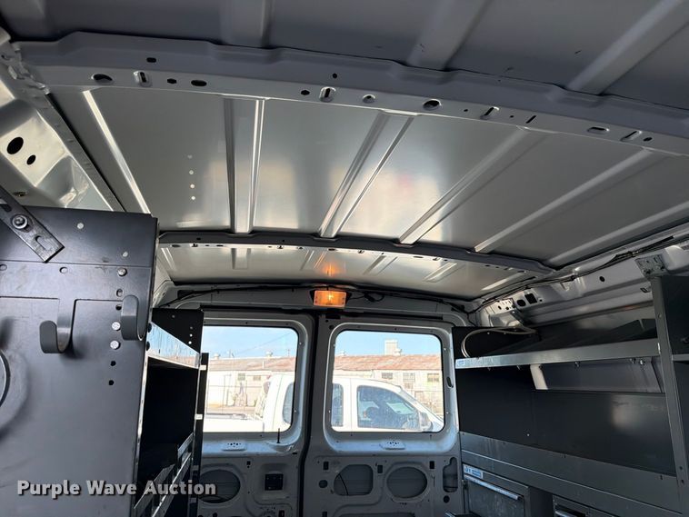 image for item FB8893 2008 Ford E350 van
