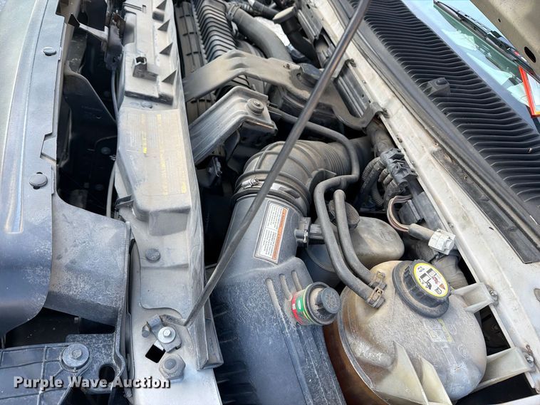 image for item FB8893 2008 Ford E350 van