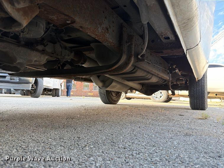 image for item FB8893 2008 Ford E350 van