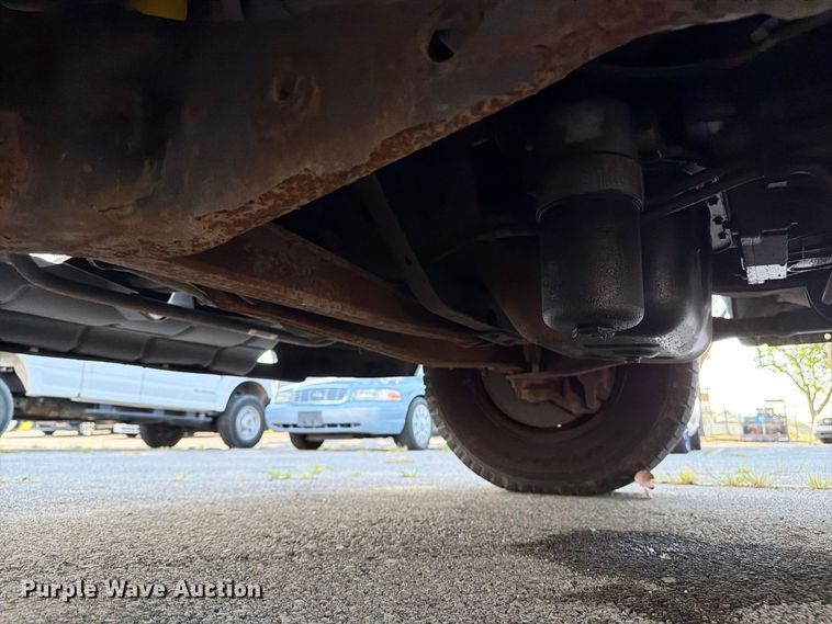 image for item FB8893 2008 Ford E350 van
