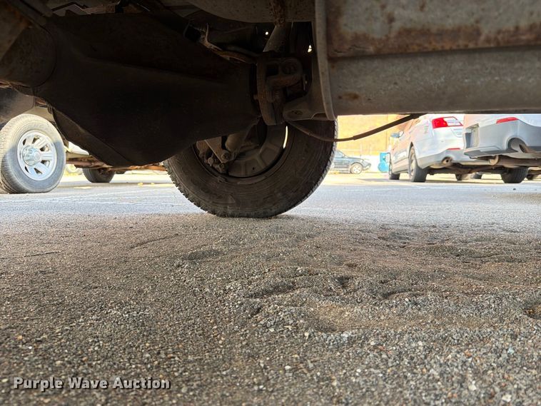 image for item FB8893 2008 Ford E350 van