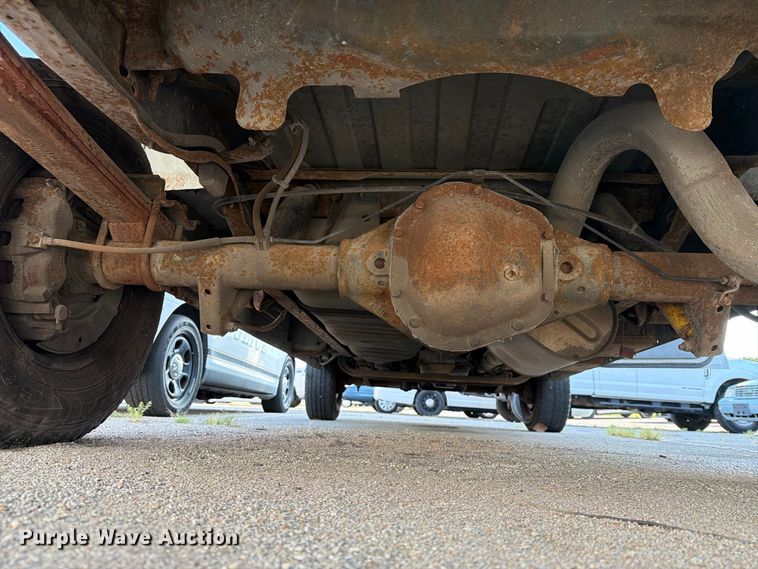 image for item FB8893 2008 Ford E350 van
