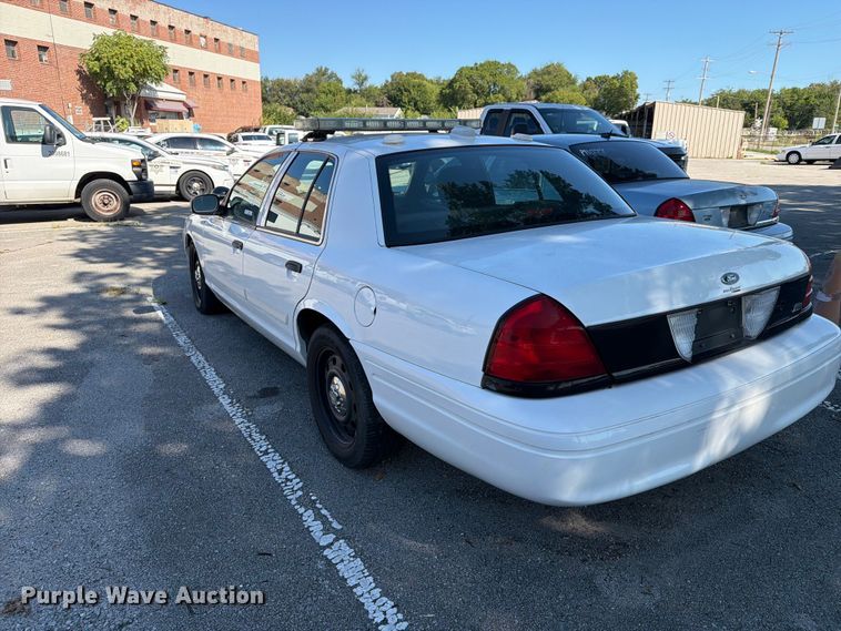 image for item FB8895 2011 Ford Crown Victoria Police Interceptor 