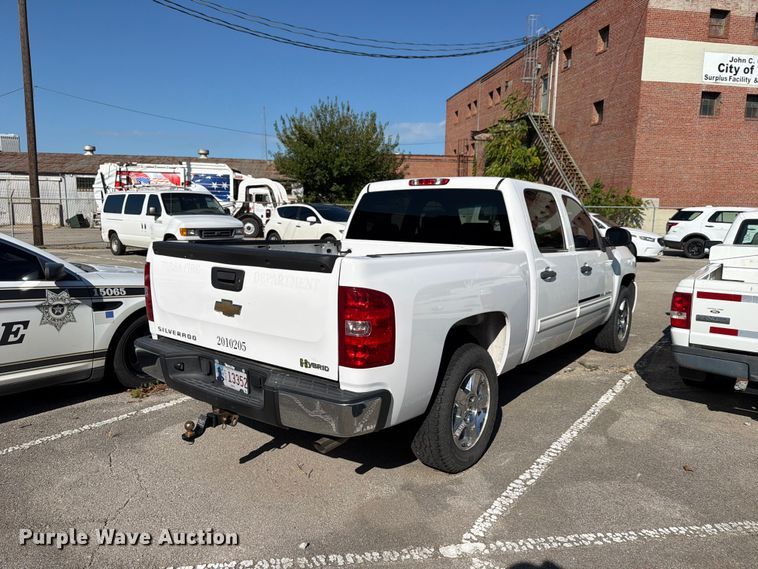 image for item FB8896 2010 Chevrolet Silverado 1500 Crew Cab pickup truck