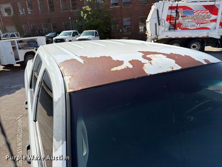 image for item FB8896 2010 Chevrolet Silverado 1500 Crew Cab pickup truck