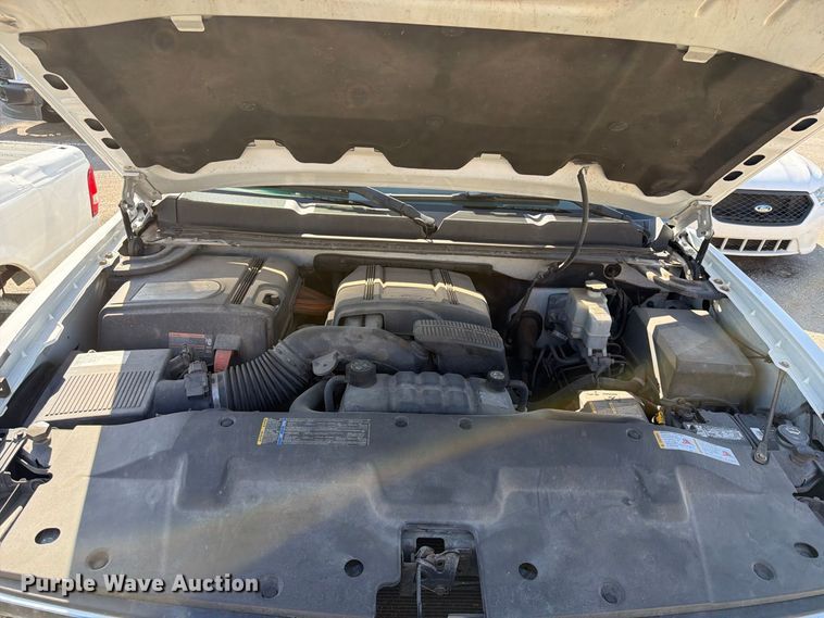 image for item FB8896 2010 Chevrolet Silverado 1500 Crew Cab pickup truck