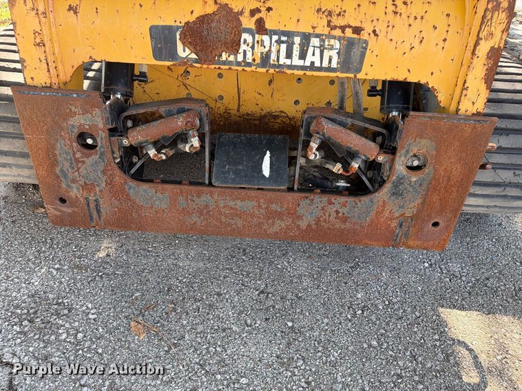 image for item FB8897 2010 Caterpillar 277C tracked skid steer loader