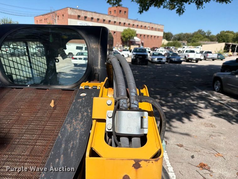 image for item FB8897 2010 Caterpillar 277C tracked skid steer loader