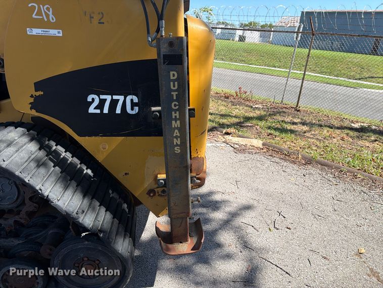 image for item FB8897 2010 Caterpillar 277C tracked skid steer loader