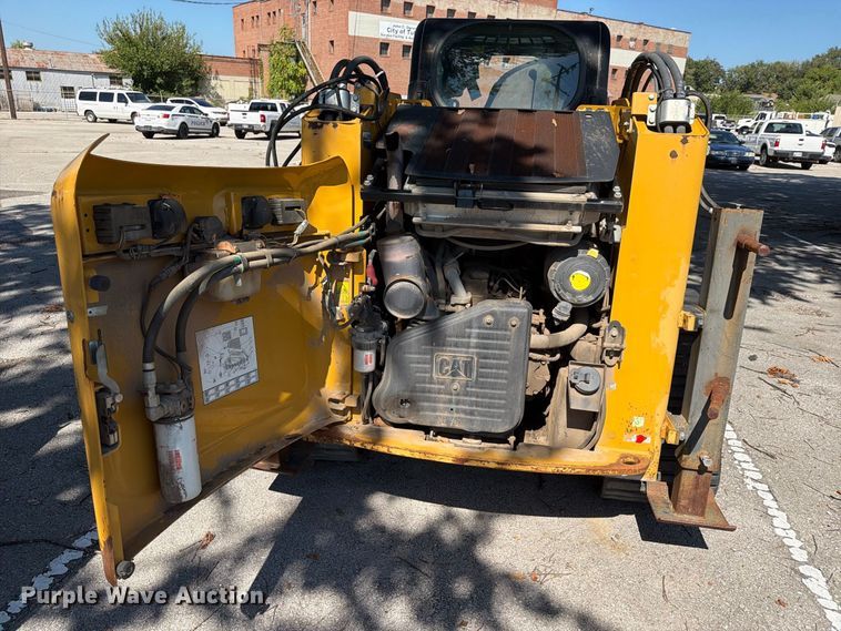 image for item FB8897 2010 Caterpillar 277C tracked skid steer loader
