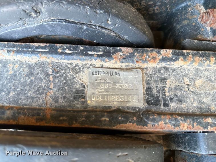 image for item FB8897 2010 Caterpillar 277C tracked skid steer loader