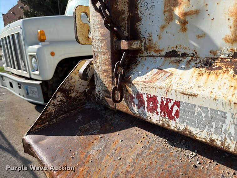 image for item FB8903 2018 Freightliner 114SD dump truck