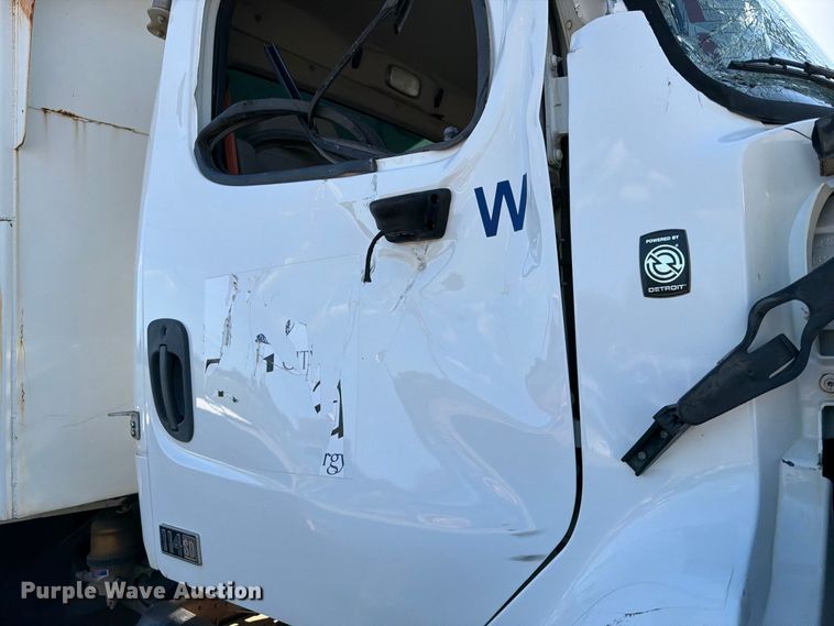 image for item FB8903 2018 Freightliner 114SD dump truck
