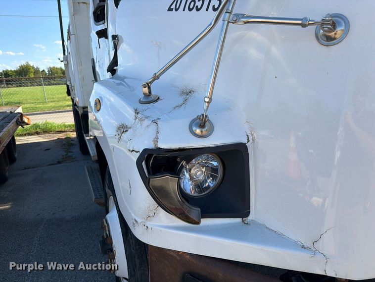 image for item FB8903 2018 Freightliner 114SD dump truck
